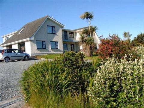 Decourcey'S Hazelbrook Farmhouse B&B Cleggan Εξωτερικό φωτογραφία