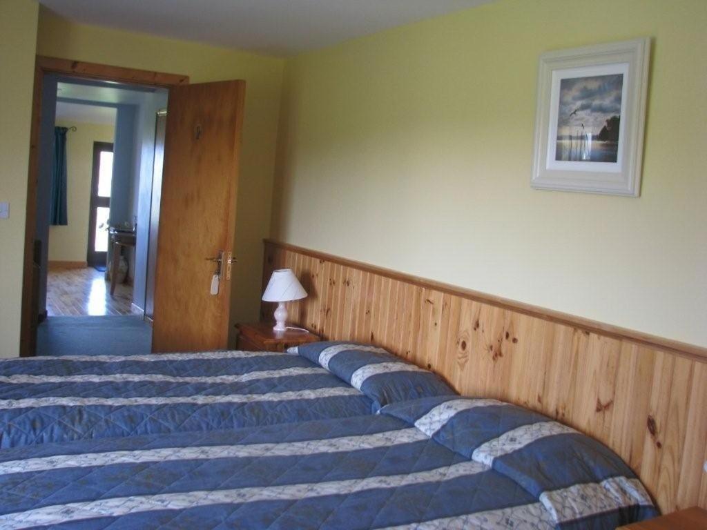 Decourcey'S Hazelbrook Farmhouse B&B Cleggan Δωμάτιο φωτογραφία