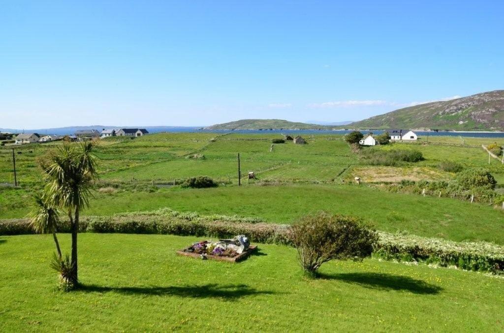 Decourcey'S Hazelbrook Farmhouse B&B Cleggan Εξωτερικό φωτογραφία